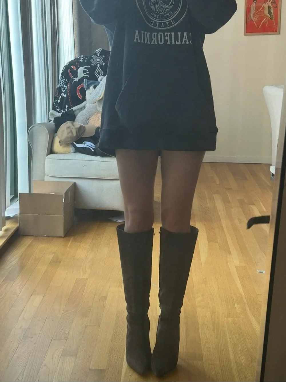 Black Knee-High Pointed Toe Boots